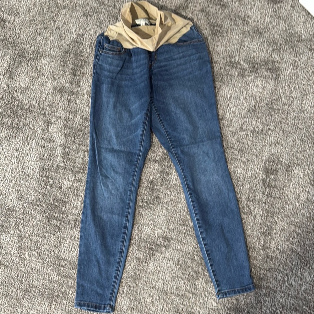 Jessica Simpson Maternity Skinny Jeans, Excellent Condition, Size Small.
